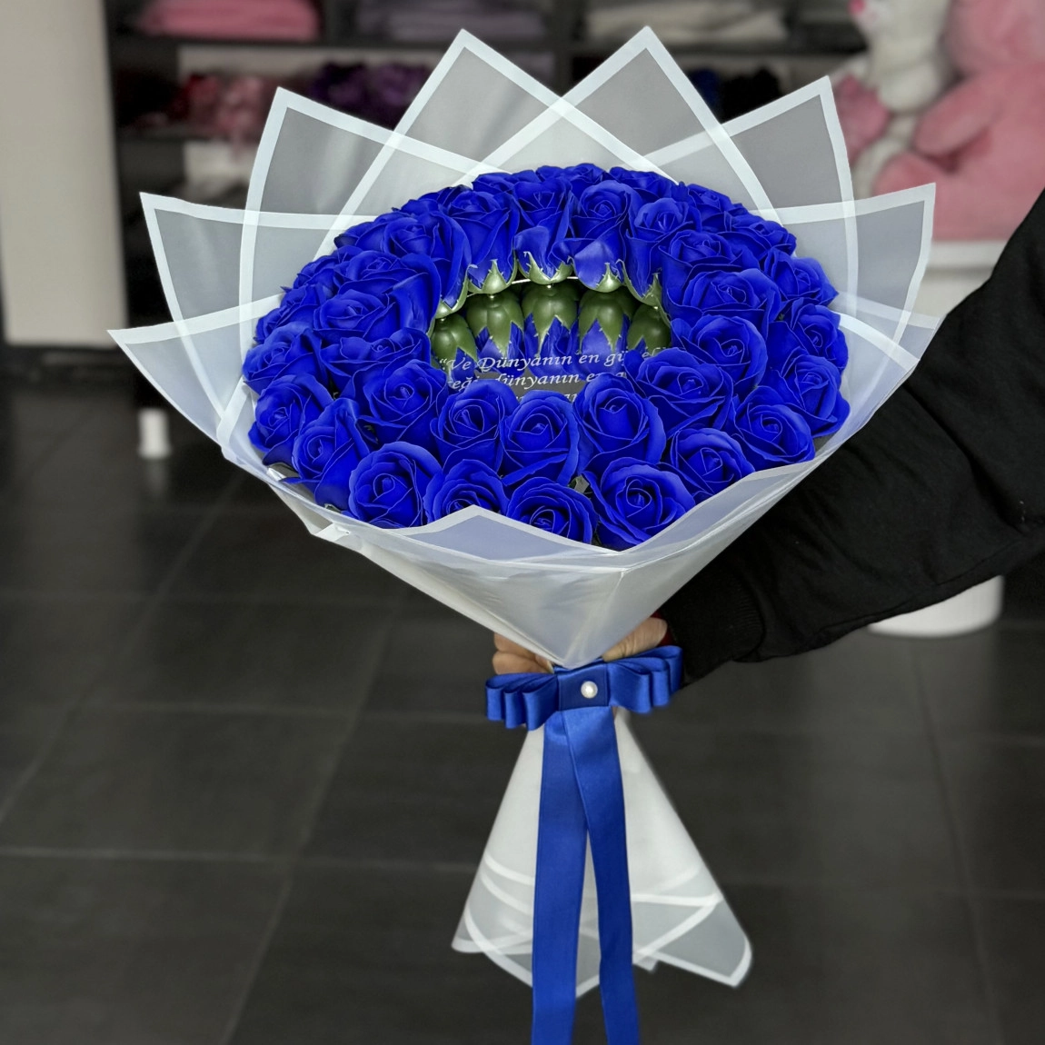 38'Li Mavi Aynalı Buket