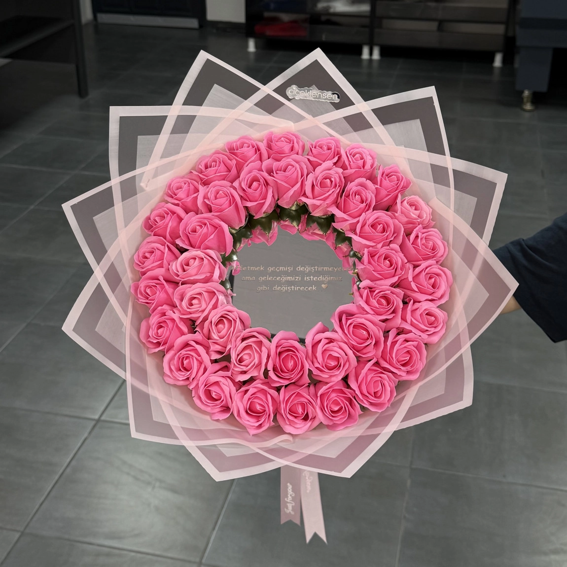 38'Li Neon Pembe Aynalı Buket