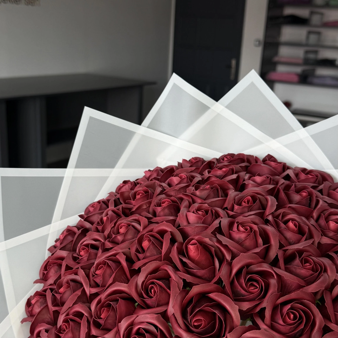 61'Li Bordo Gül Buketi