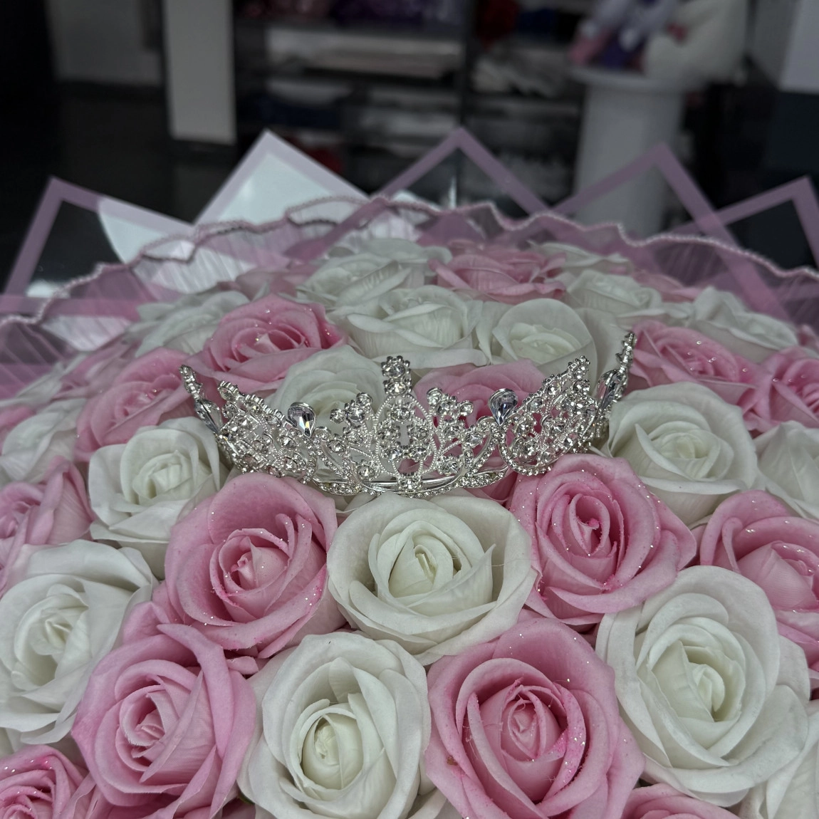 61'li Premium Buket Pembe-Beyaz
