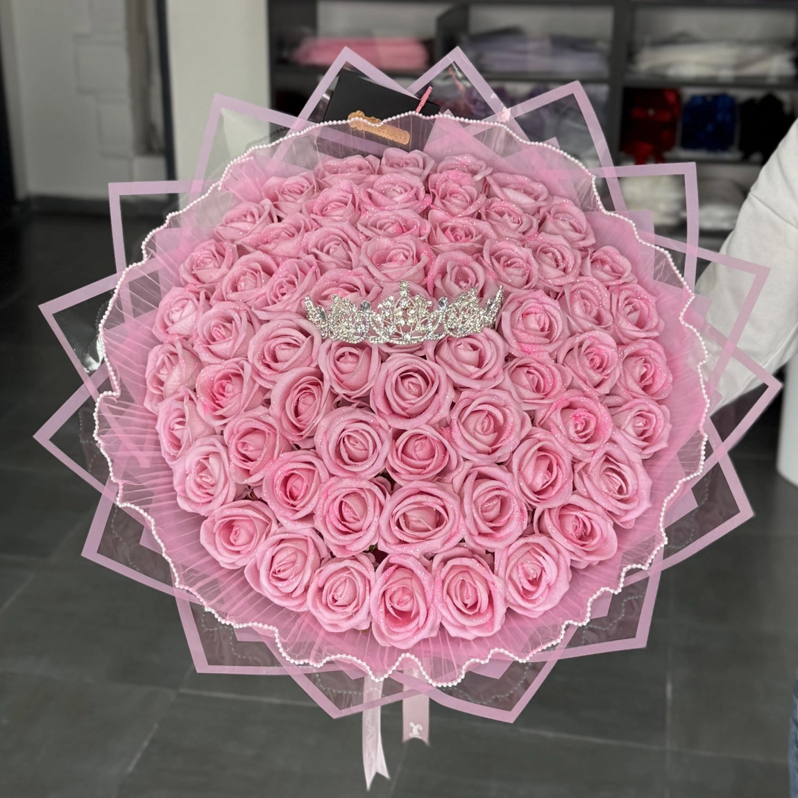 61'Li Royal Pembe Buket