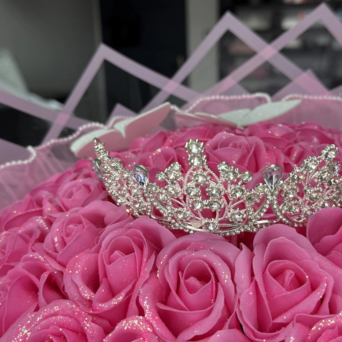 Royal Neon Pembe Buket V.i.p