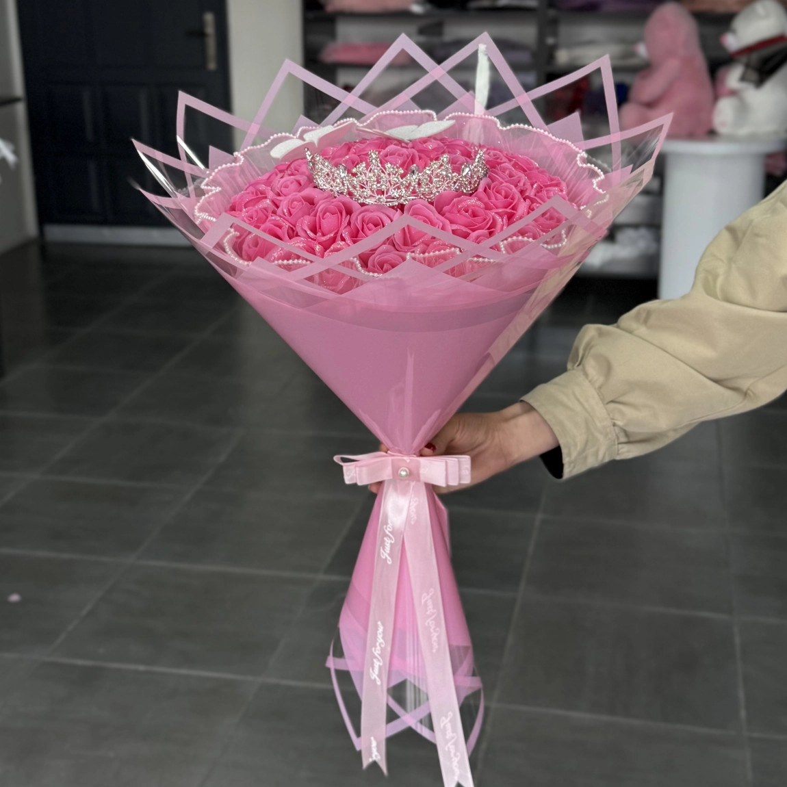 Royal Neon Pembe Buket V.i.p