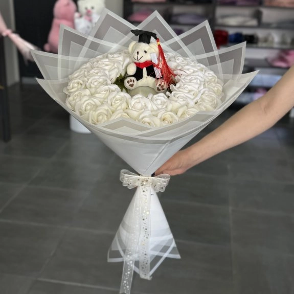 38'li Aynalı Gül Buketi Beyaz
