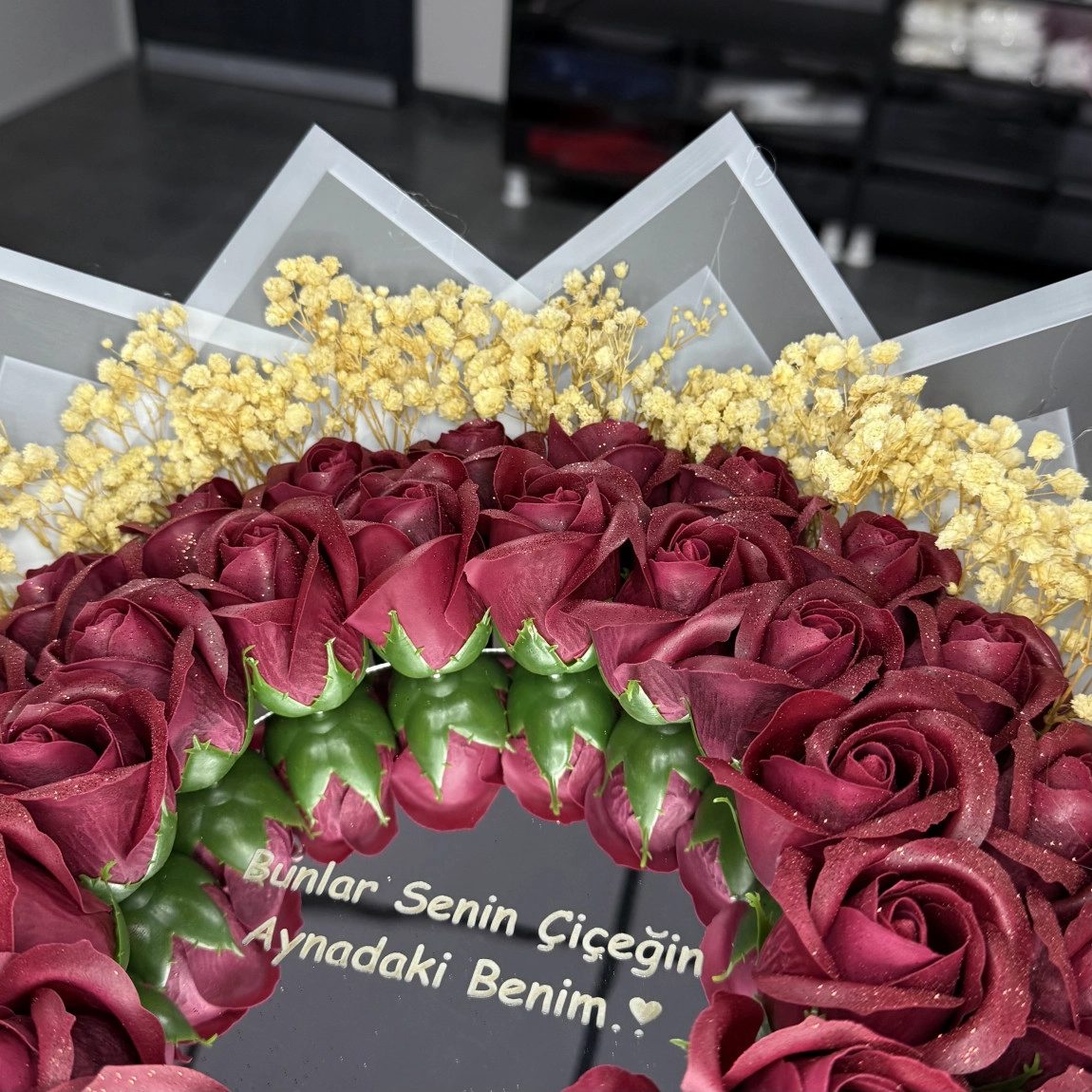 38'Li Bordo Aynalı Buket (Cipsolu)