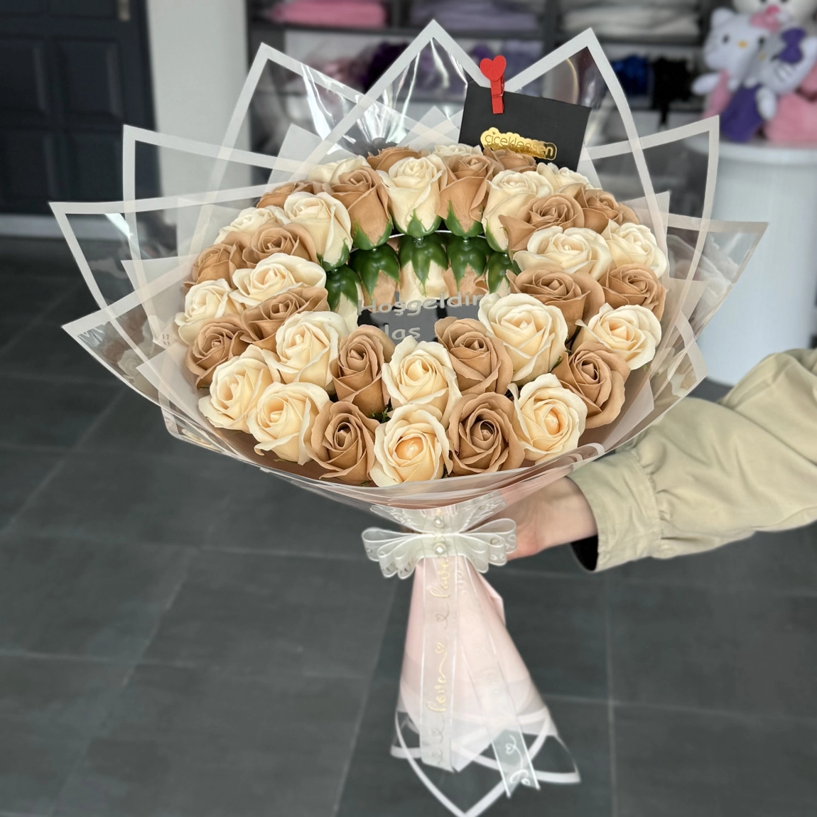 38'li Aynalı Gül Buketi Cappuccino