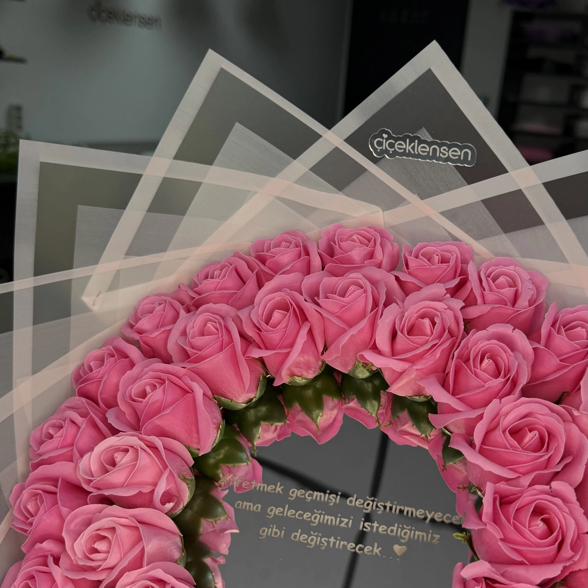 38'Li Neon Pembe Aynalı Buket