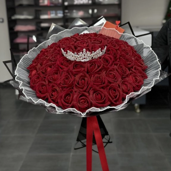 61'li Premium Buket Kırmızı