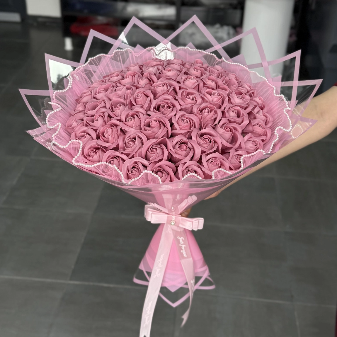 61'li Gül Buketi Pudra Pembe