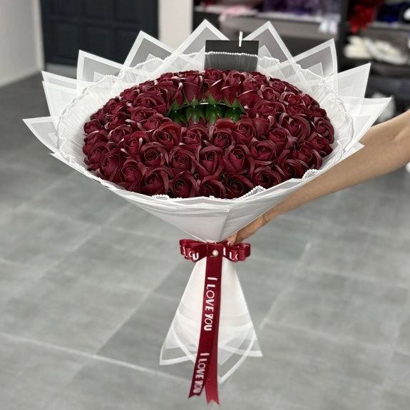 66'lı Aynalı Gül Buketi Bordo