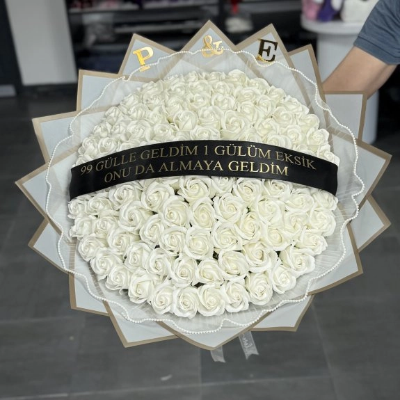 99'lu Gül Buketi Beyaz