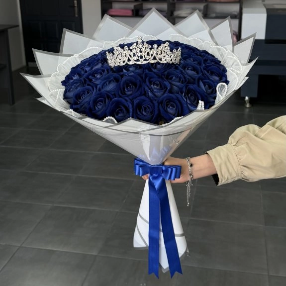 Royal Blue Buket